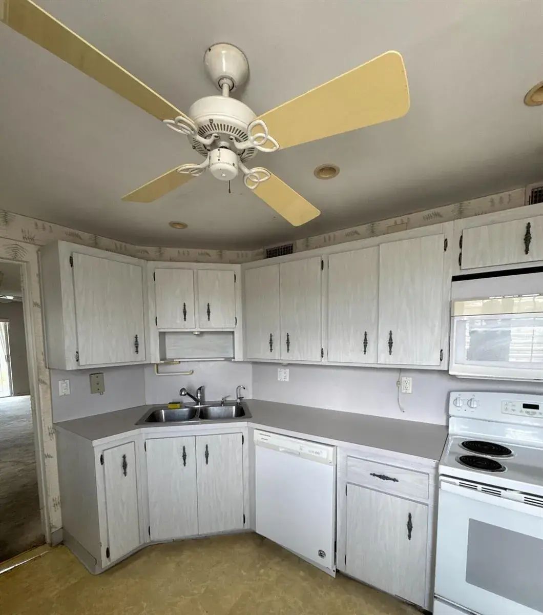 9101 W SAMPLE Road # 601, Coral Springs FL 33065