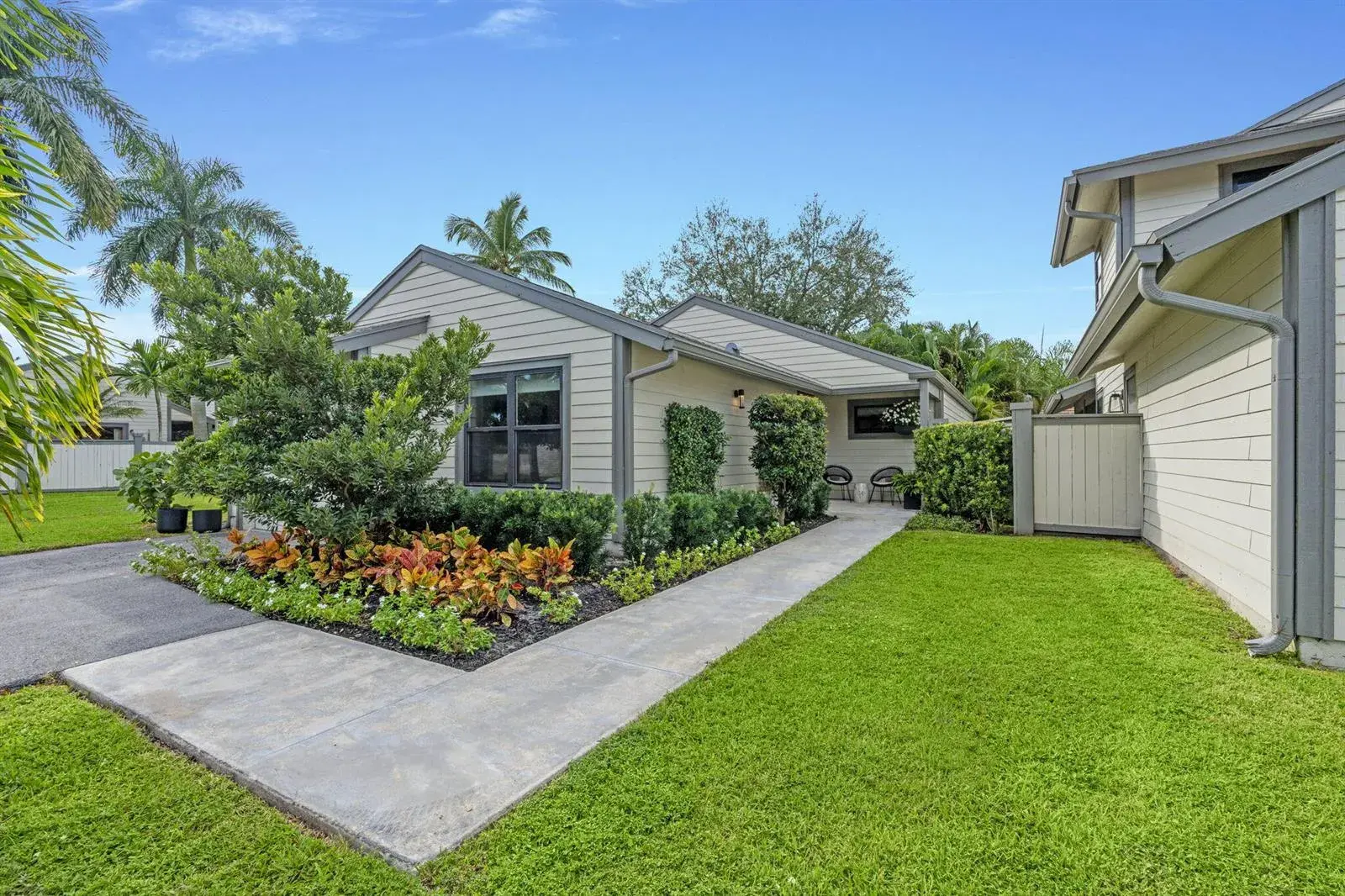 2474 Bedford Mews Drive, Wellington FL 33414