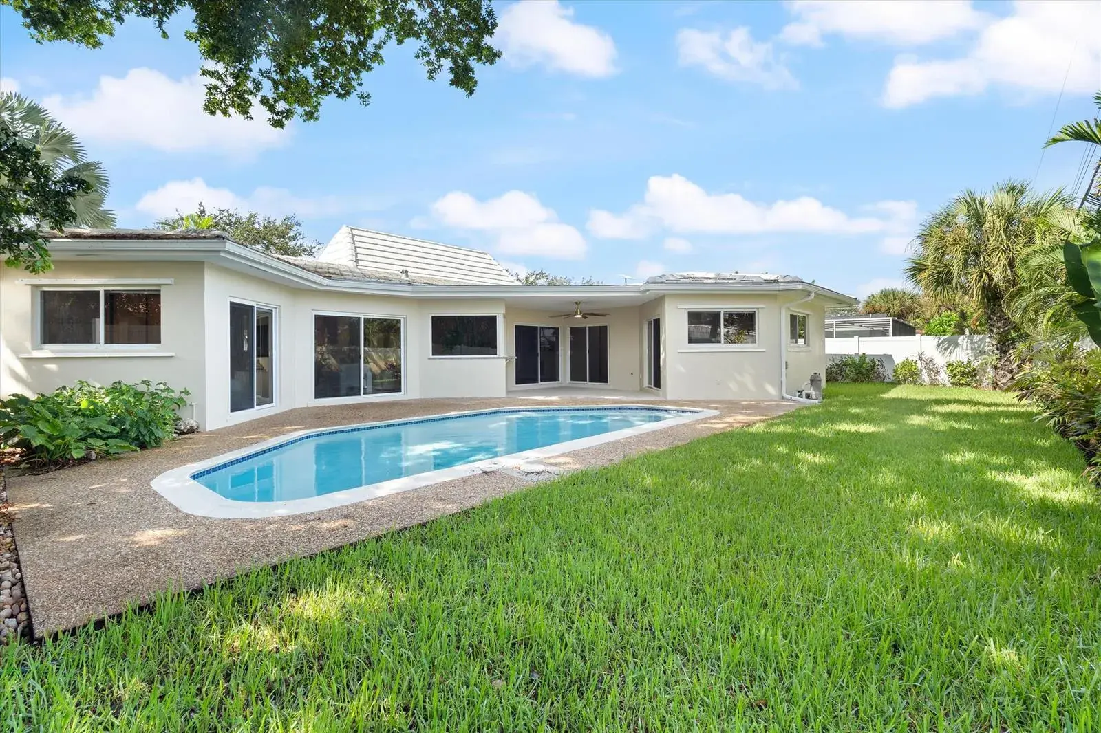 1931 NE 62ND Street, Fort Lauderdale FL 33308