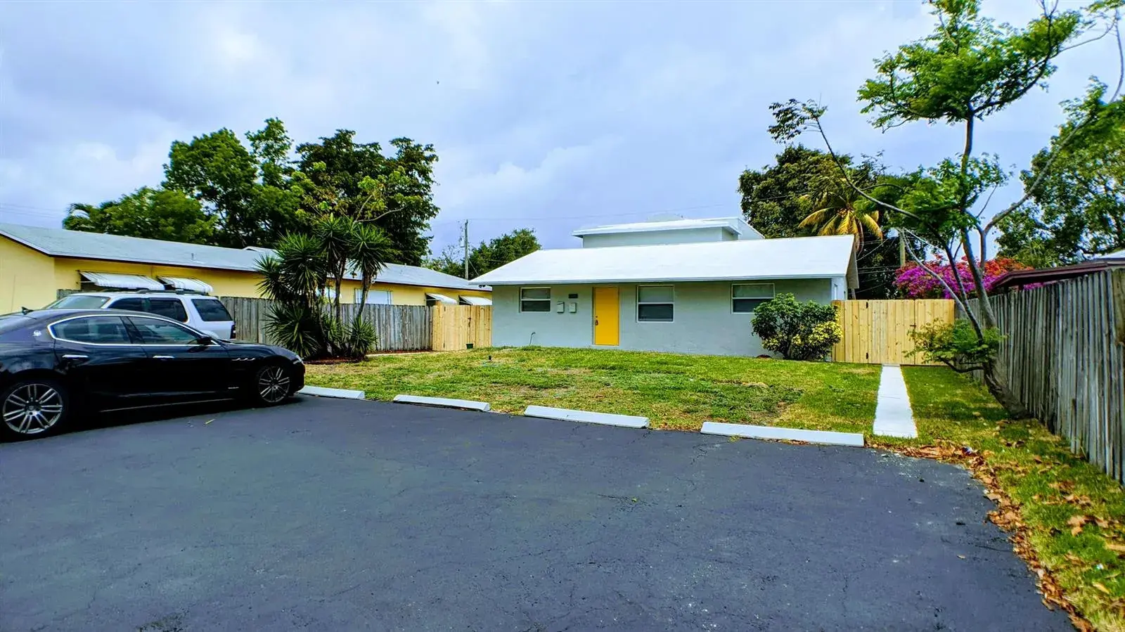 2 bedroom 1 bath Residential Lease for rent at 1945 Liberty Street # 1, Hollywood FL 33020