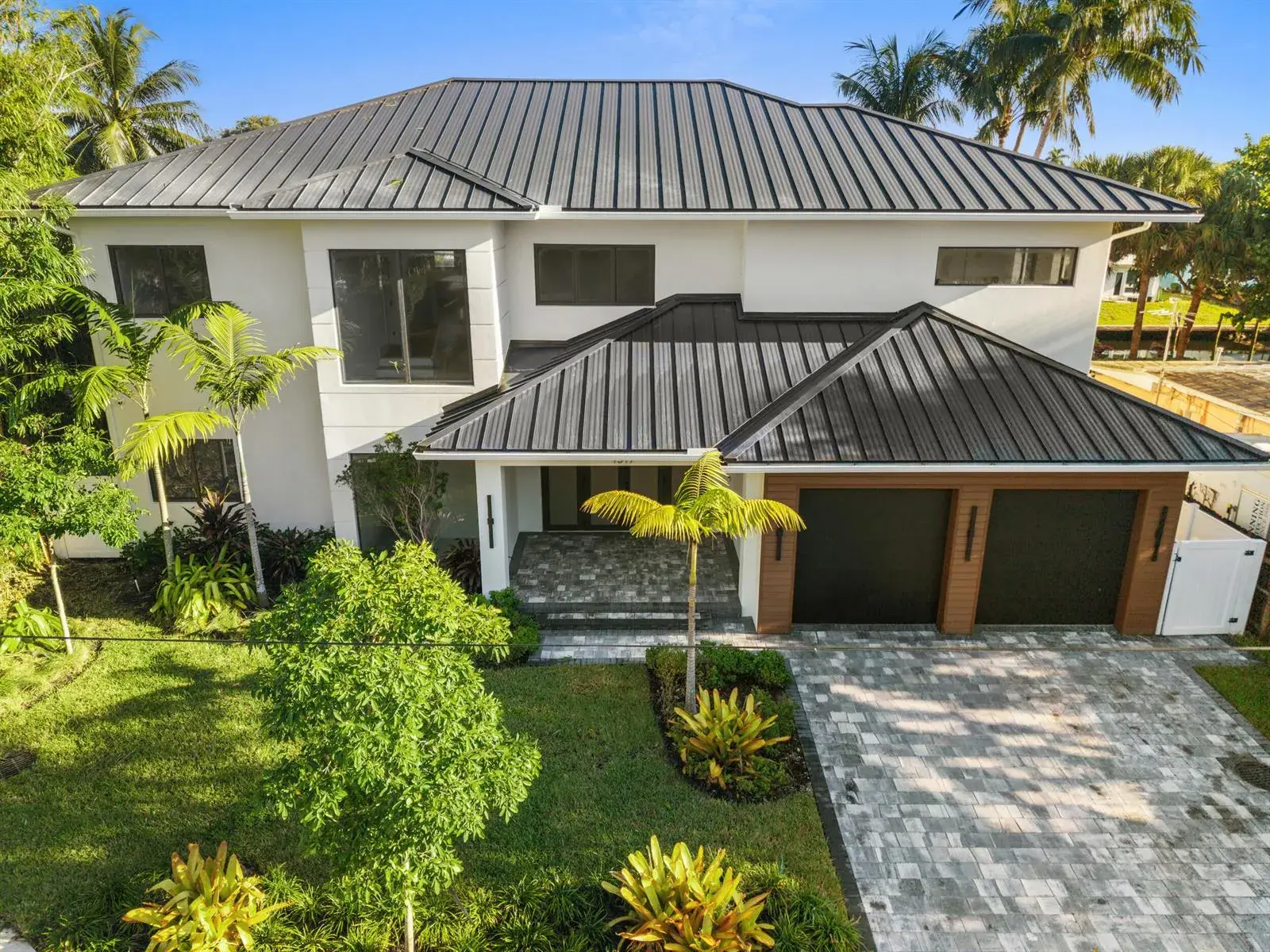 5 bedroom 5 bath Residential Lease for rent at 1317 TANGELO Isle, Fort Lauderdale FL 33315