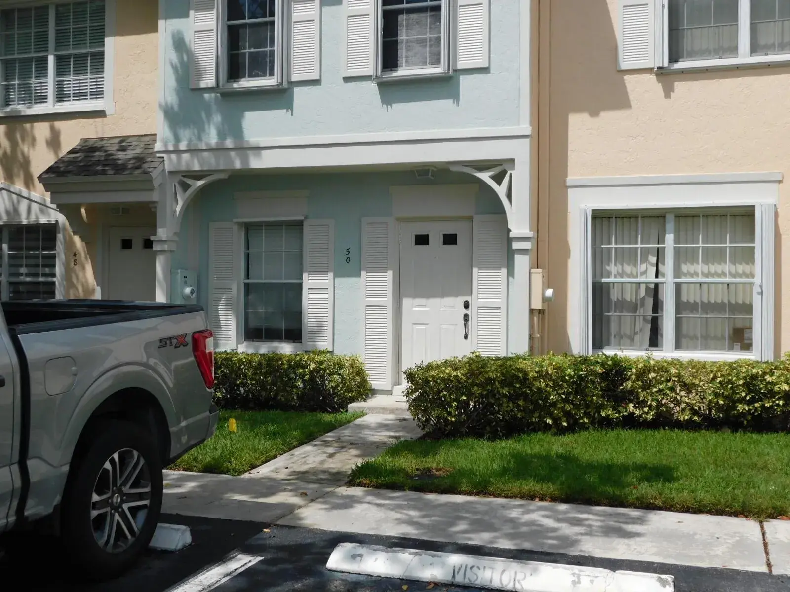 2 bedroom 2 bath Residential for sale at 50 Simonton Circle, Weston FL 33326