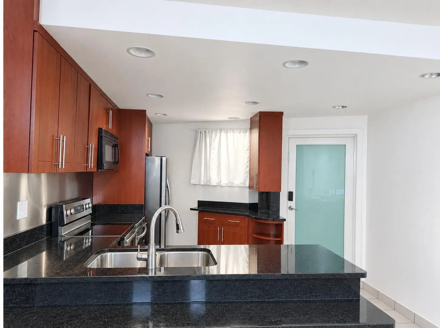 2 bedroom 2 bath Residential for sale at 18720 NE 18TH Avenue # 217, Miami FL 33179