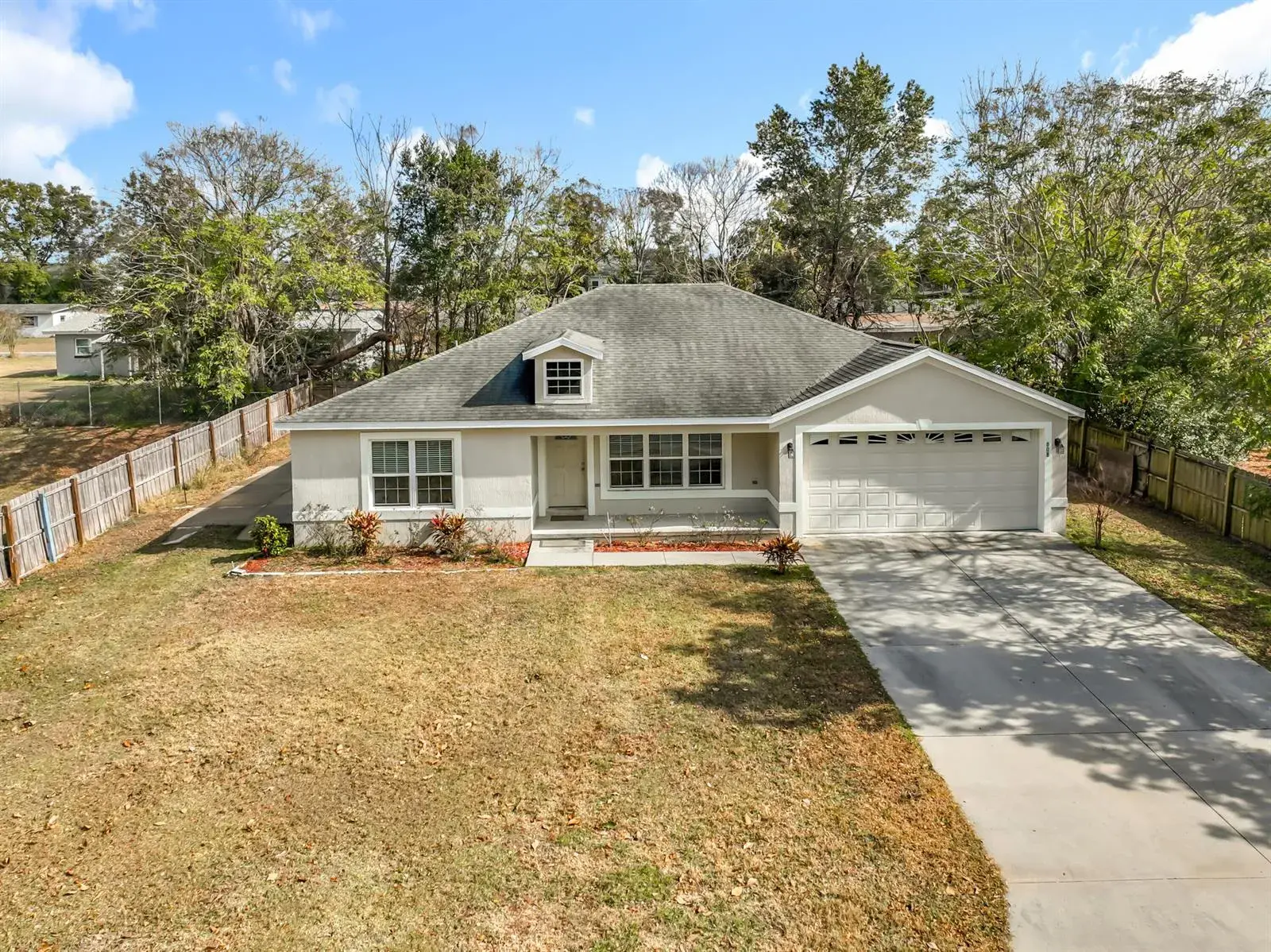 3 bedroom 2 bath Residential for sale at 608 MASTERS Avenue, Wildwood FL 34785