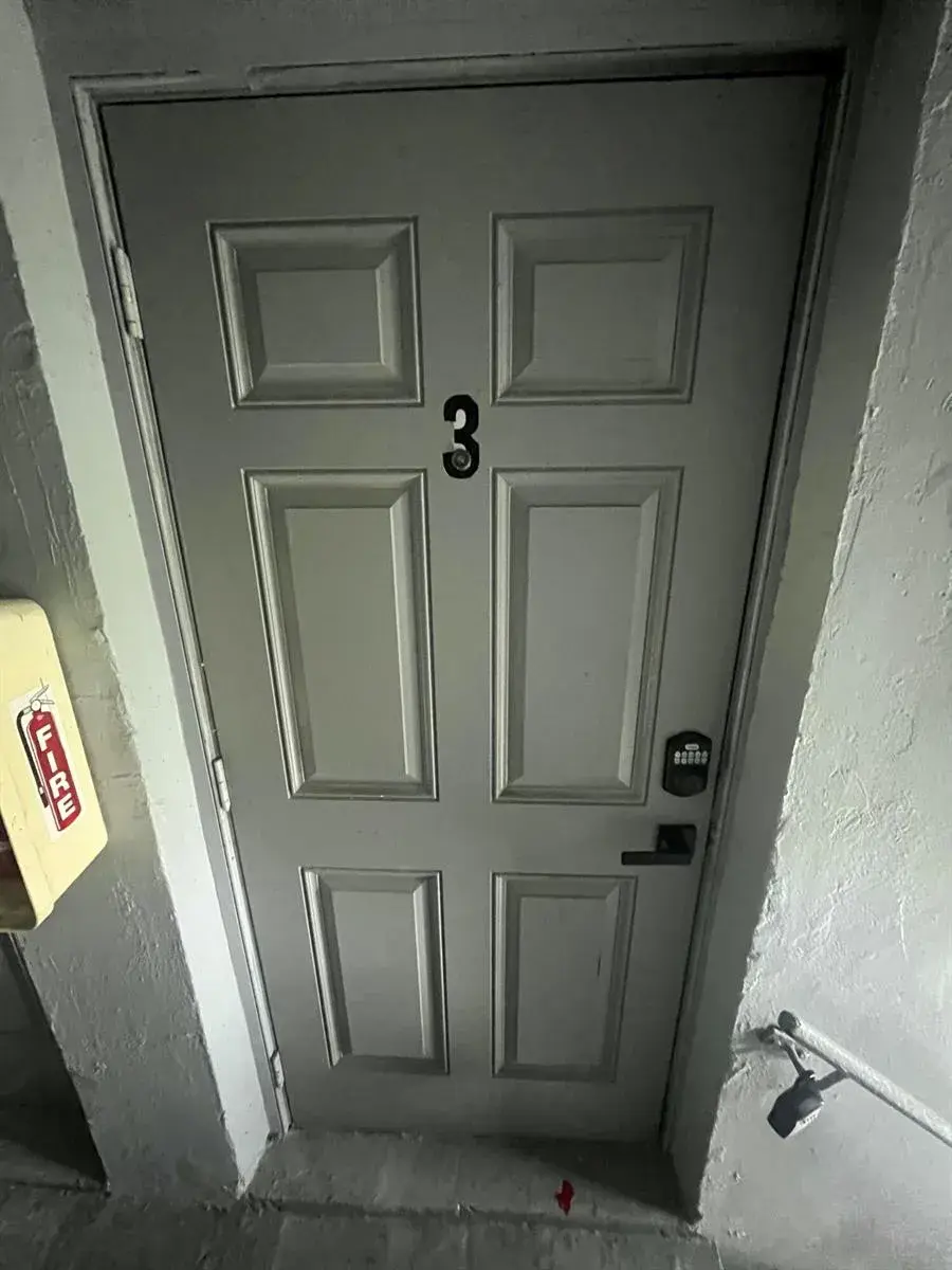 2 bedroom 1 bath Residential Lease for rent at 421 NW 7th Terrace # 3, Fort Lauderdale FL 33311