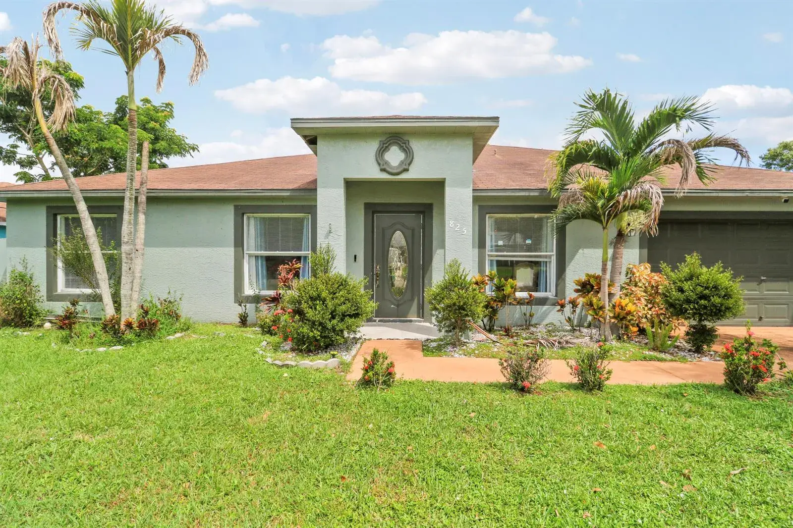 4 bedroom 2 bath Residential for sale at 825 SE Cavern Avenue, Port St. Lucie FL 34983