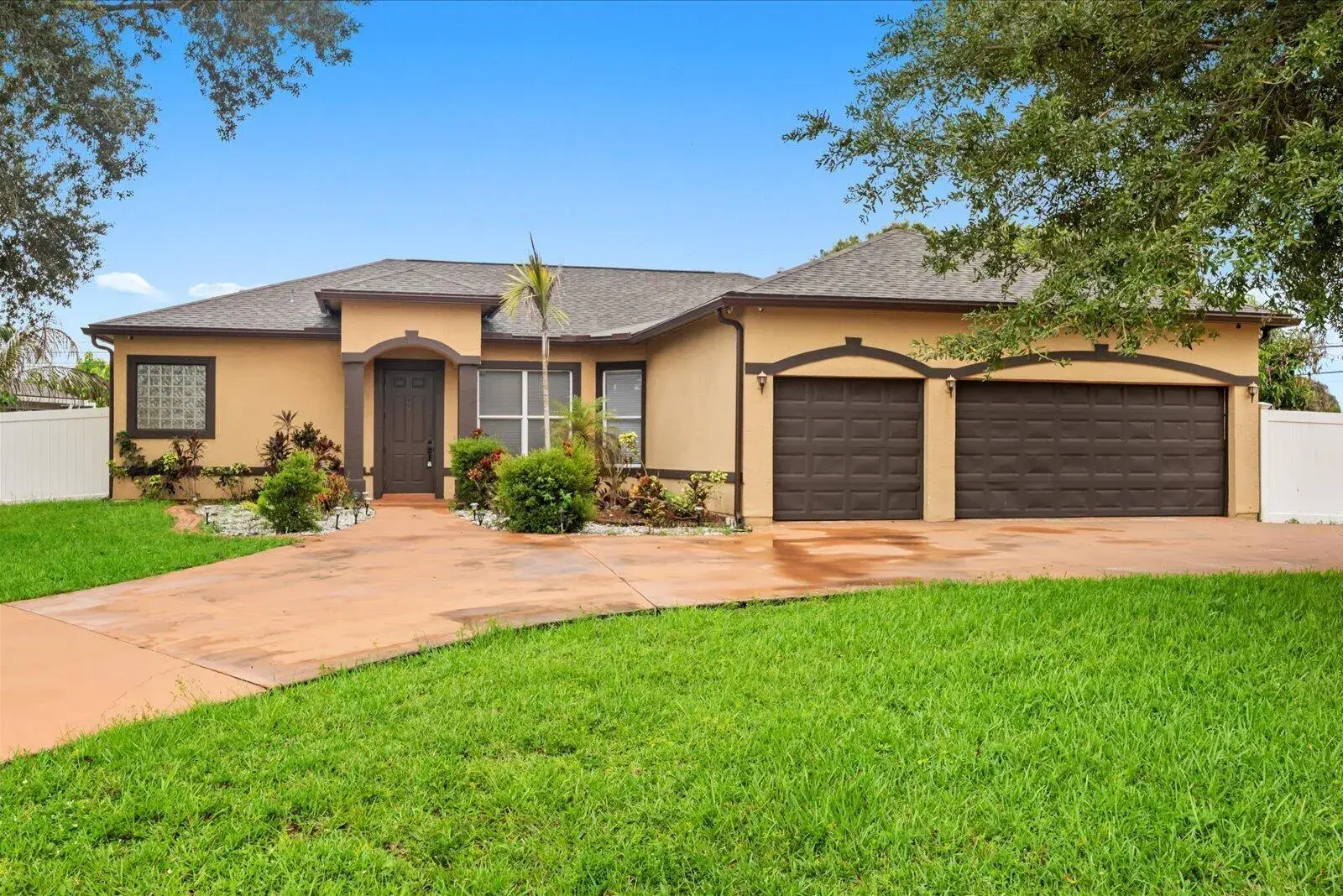 4 bedroom 2 bath Residential for sale at 2901 SW Pierson Road, Port St. Lucie FL 34953