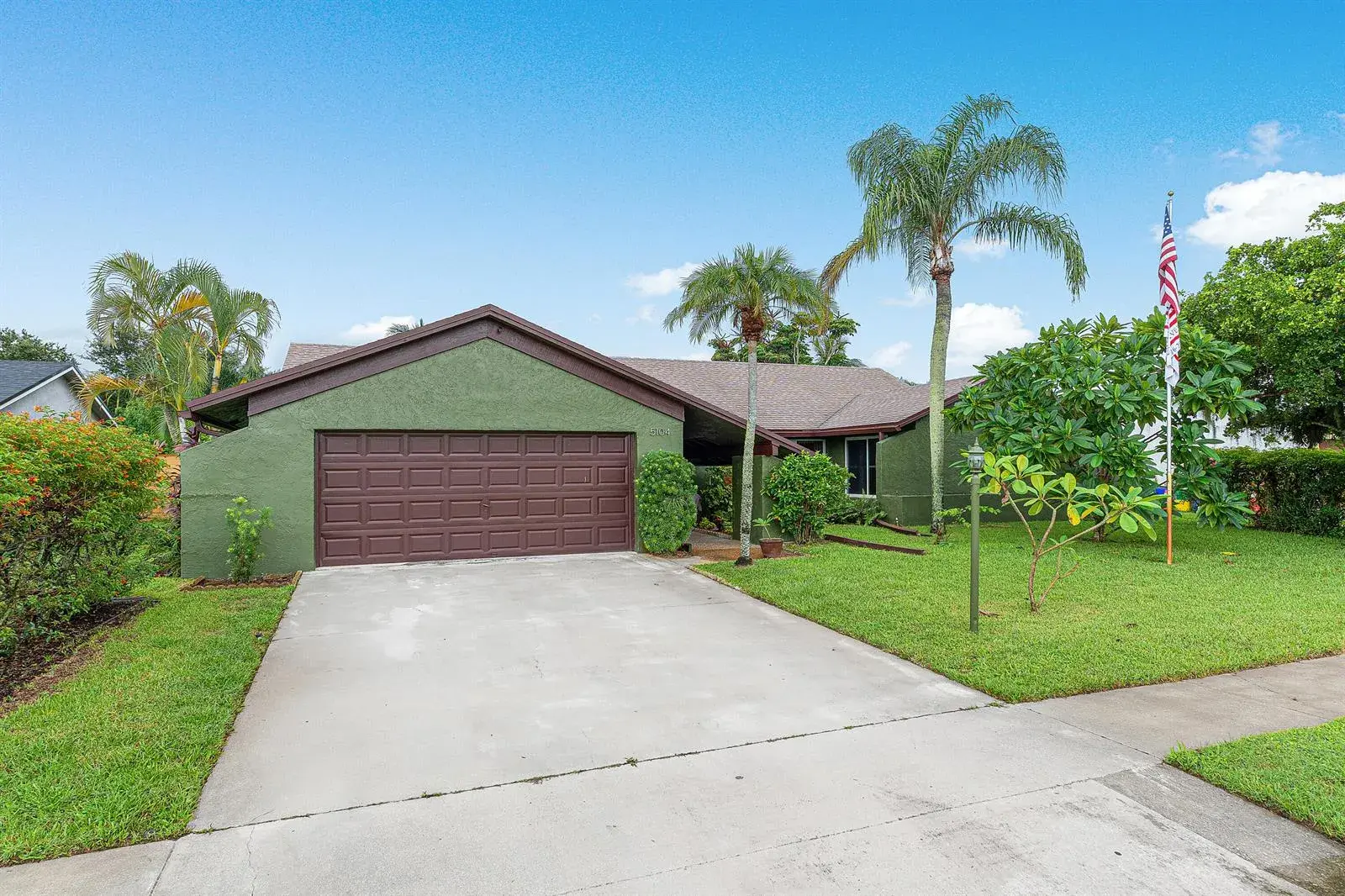 3 bedroom 2 bath Residential for sale at 5104 Candlewood Court, Lake Worth FL 33467