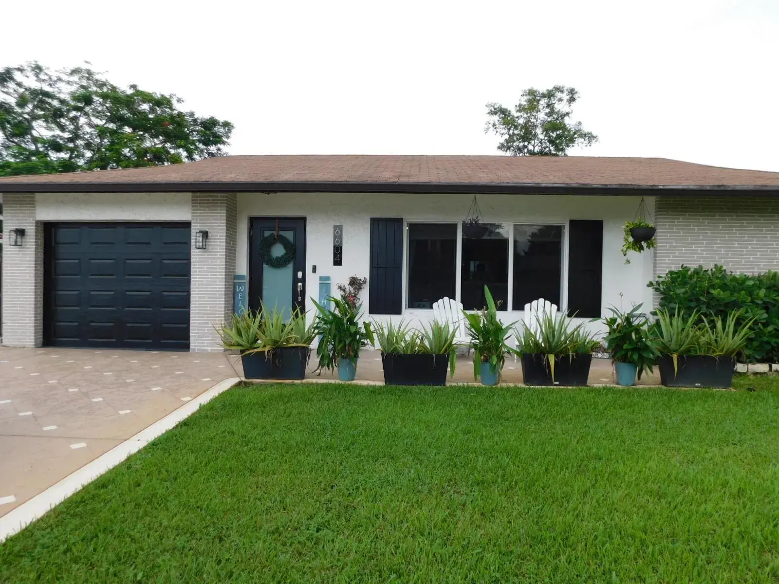 2 bedroom 2 bath Residential for sale at 6604 NW 93RD Avenue, Tamarac FL 33321