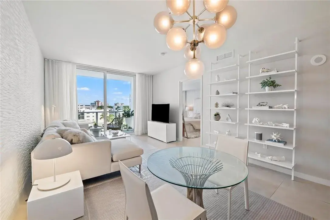 1 bedroom 1 bath Residential Lease for rent at 401 N BIRCH Road # 609, Fort Lauderdale FL 33304