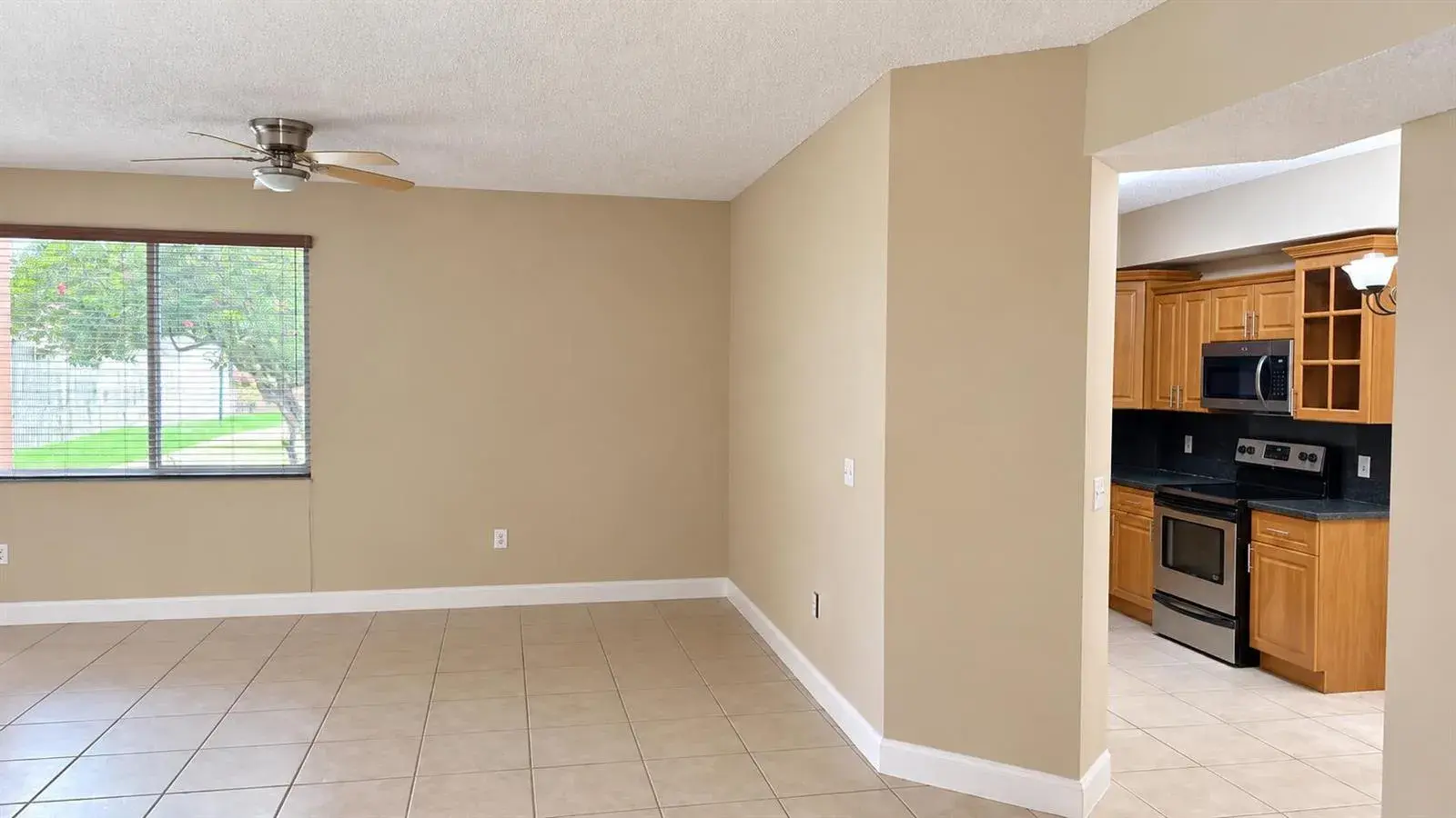 6952 SW 39TH Street # C106, Davie FL 33314