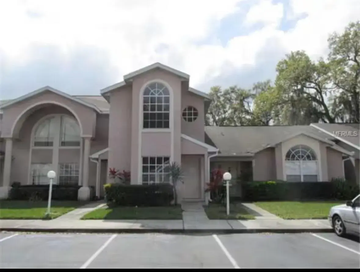3 bedroom 2 bath Residential for sale at 1622 Windsor Oak Court, Kissimmee FL 34744