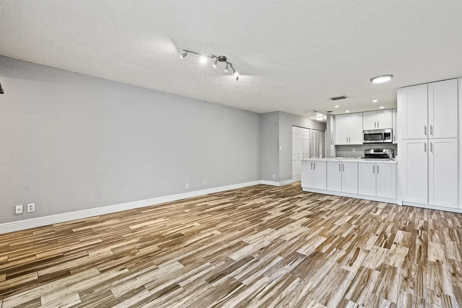 7739 Balboa Street # 7739, Sunrise FL 33351