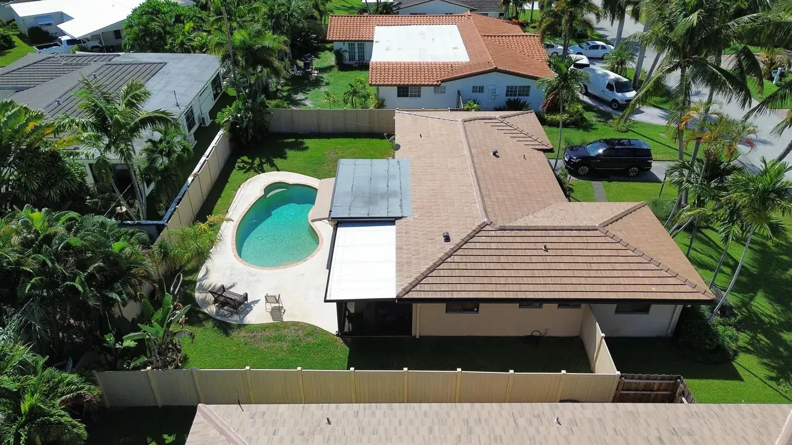 2630 NE 53RD Court, Lighthouse Point FL 33064