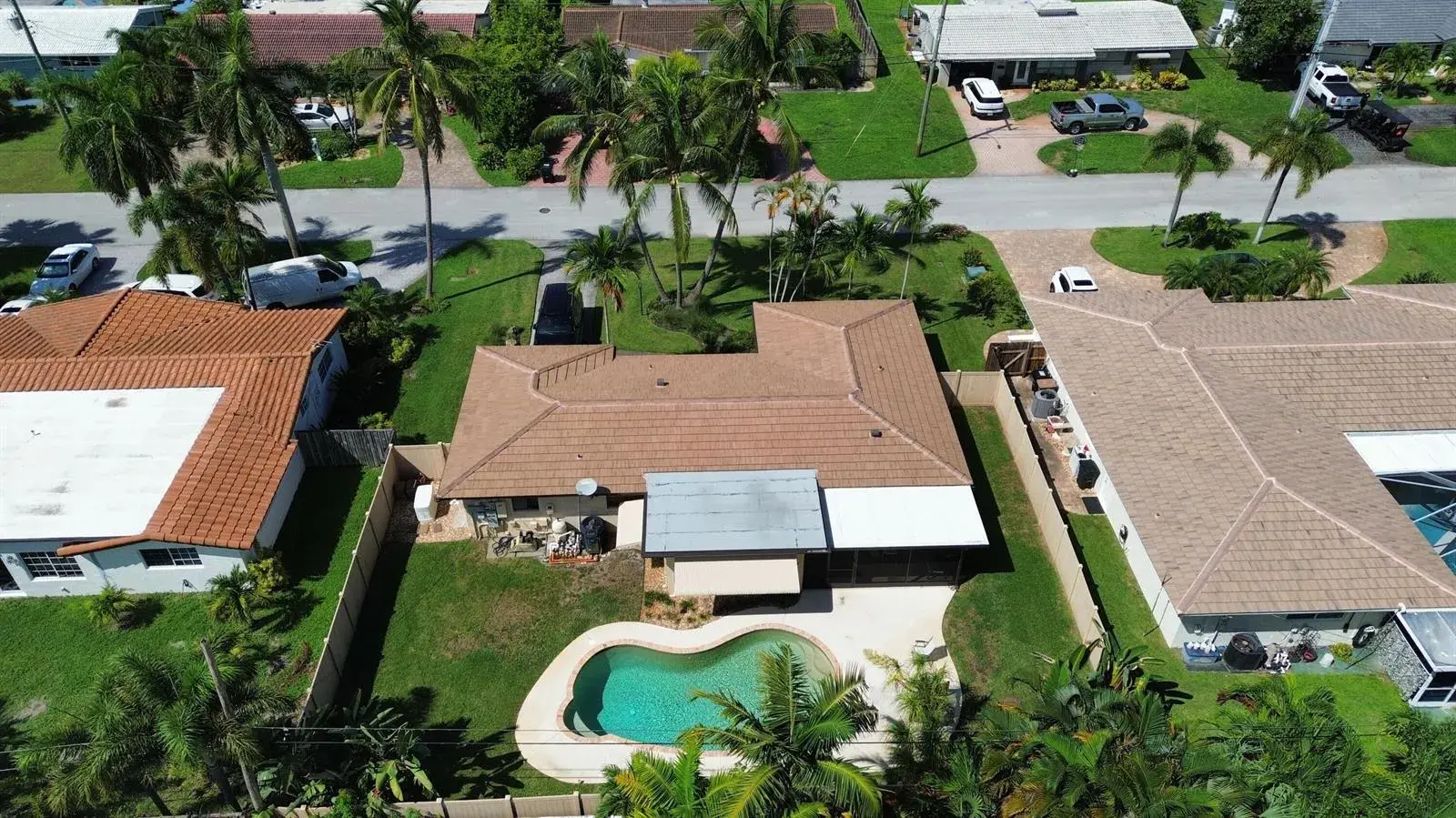 2630 NE 53RD Court, Lighthouse Point FL 33064