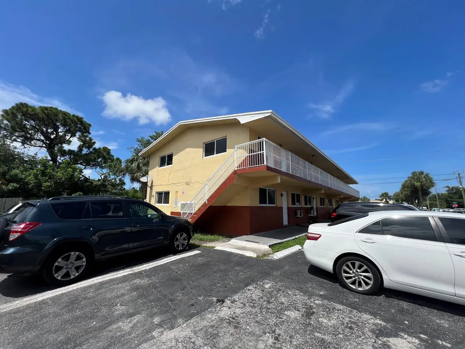 800 NW 11TH Avenue # 5, Fort Lauderdale FL 33311