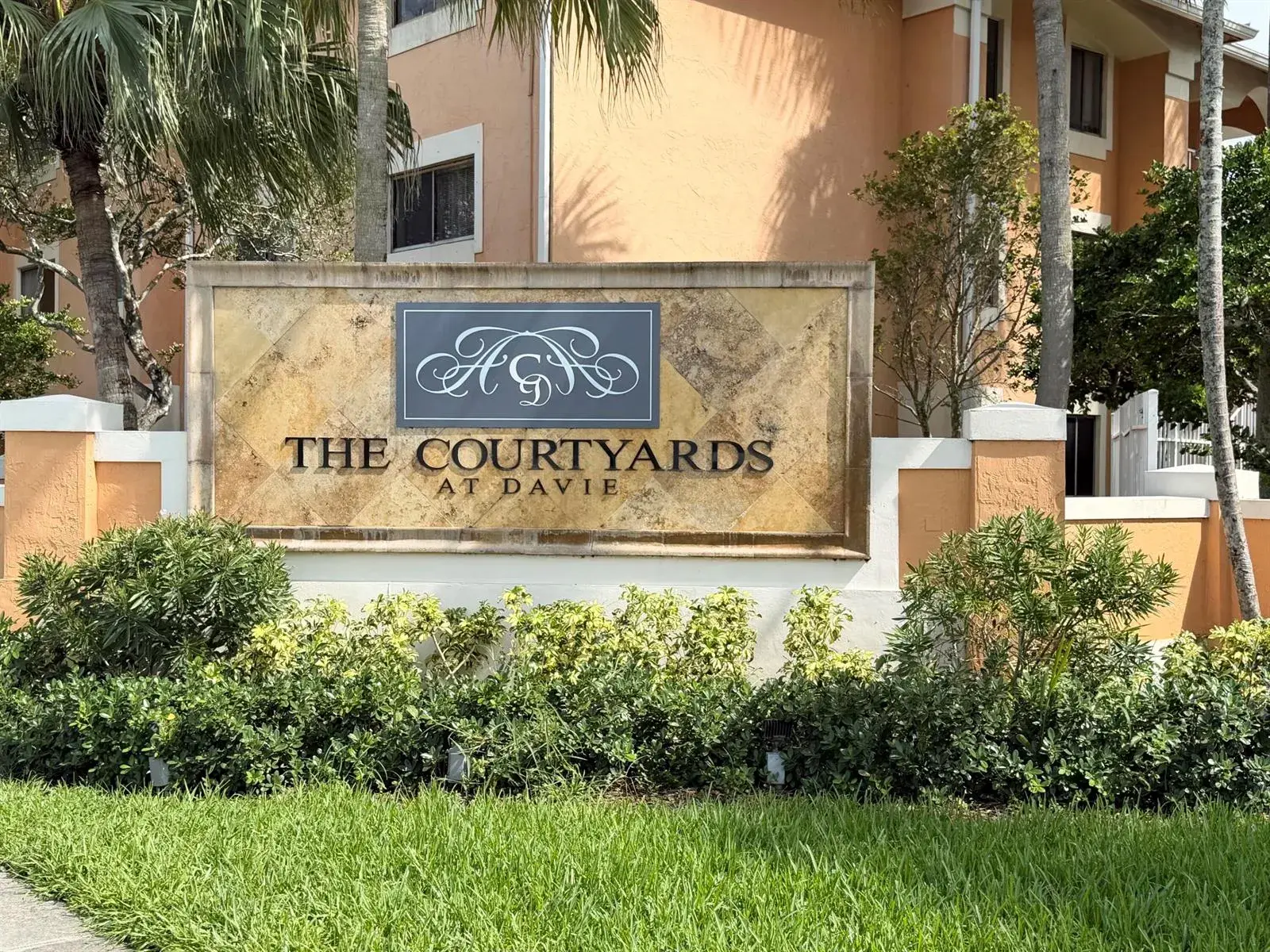 2 bedroom 2 bath Residential for sale at 6968 SW 39th Street # F302, Davie FL 33314