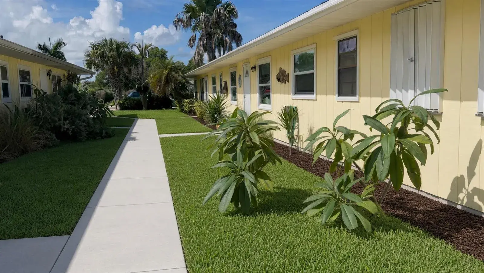 2 bedroom 2 bath Residential for sale at 4725 SE TERI Place, Stuart FL 34997