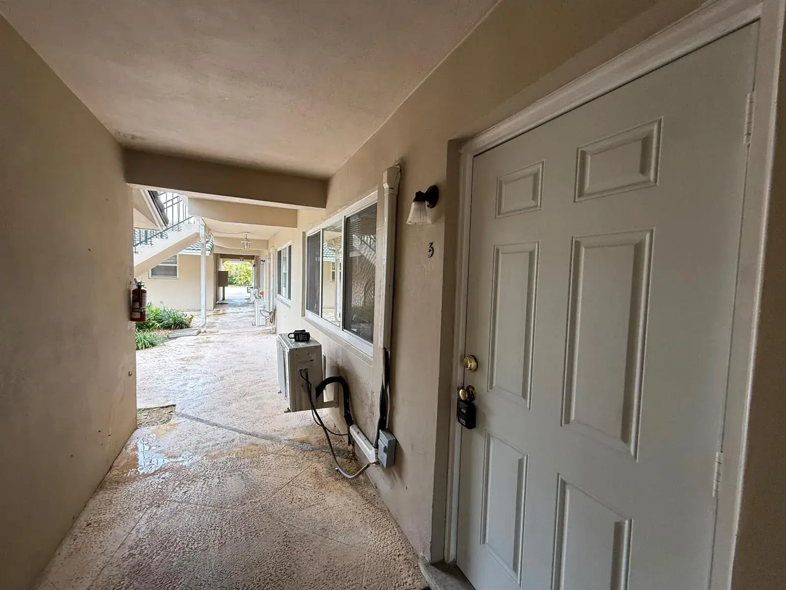 1 bedroom 1 bath Residential Lease for rent at 909 SE 14TH Court # 5, Fort Lauderdale FL 33316