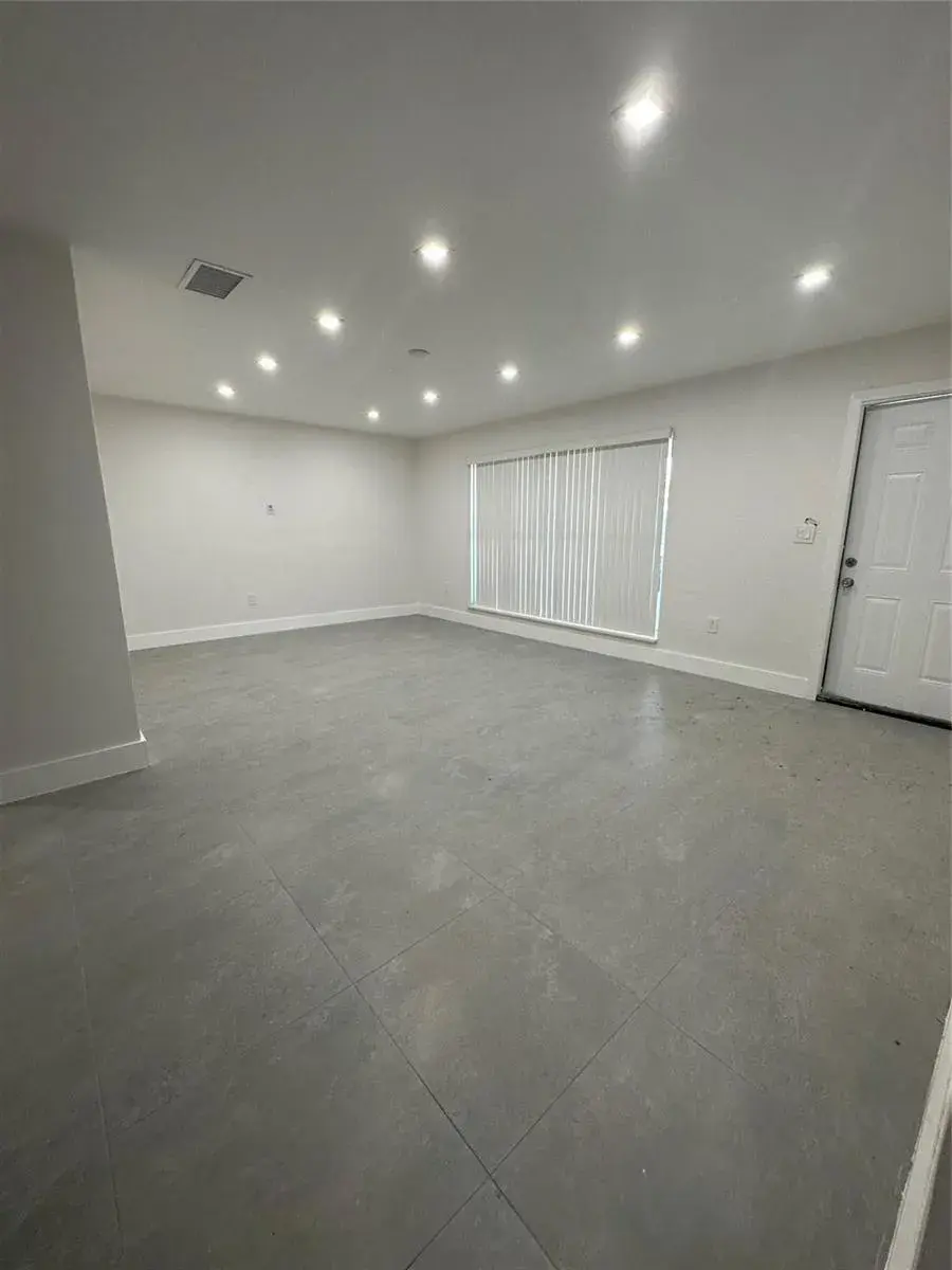 4 bedroom 2 bath Residential Lease for rent at 6350 LIBERTY Street, Hollywood FL 33024