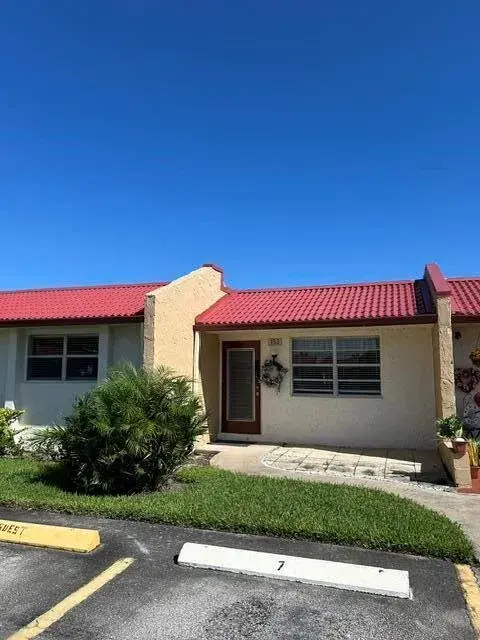 2 bedroom 2 bath Residential for sale at 153 Lake Anne Drive, West Palm Beach FL 33411