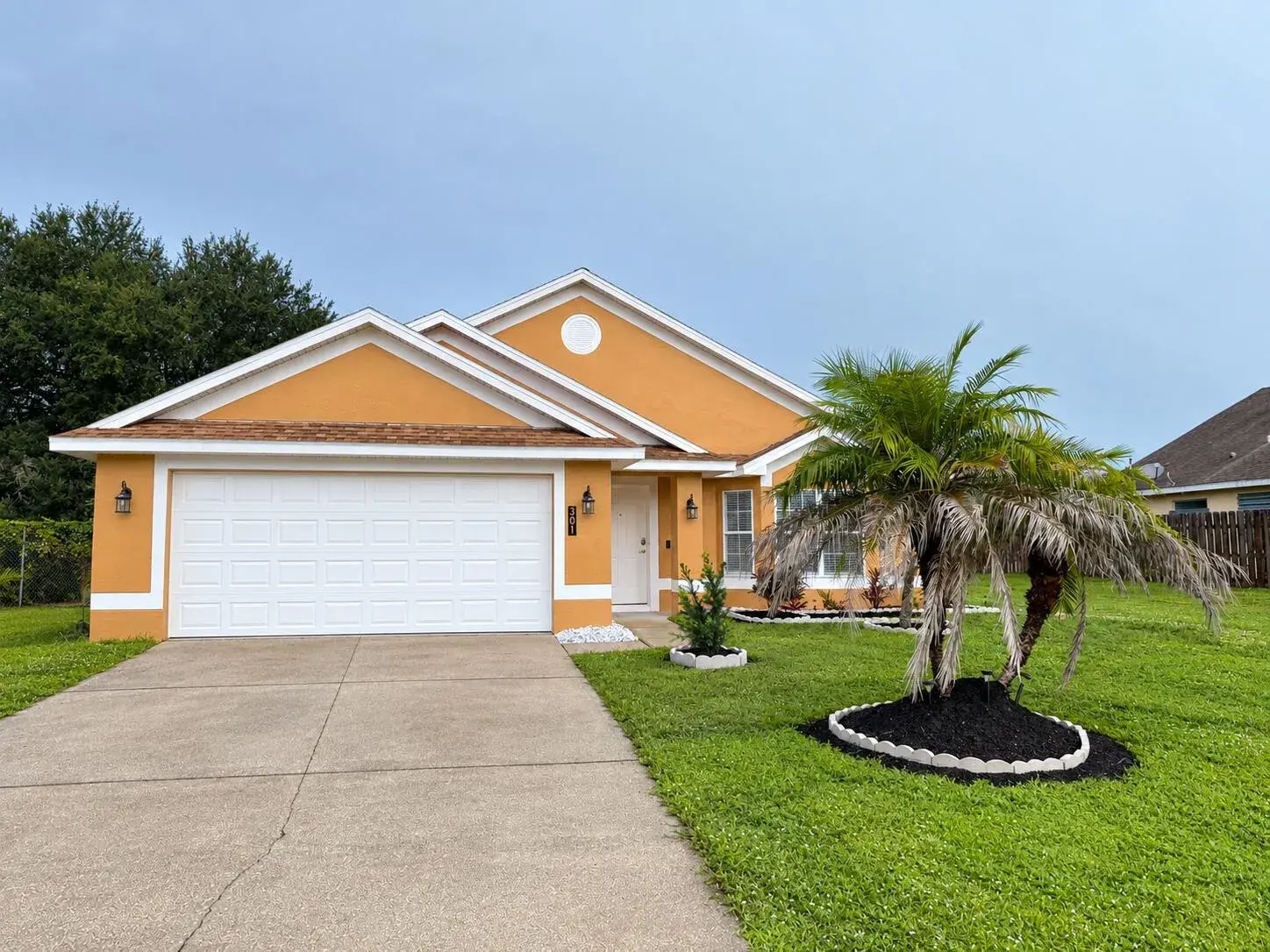 3 bedroom 2 bath Residential for sale at 301 BOUGAINVILLEA Street NW, Palm Bay FL 32907