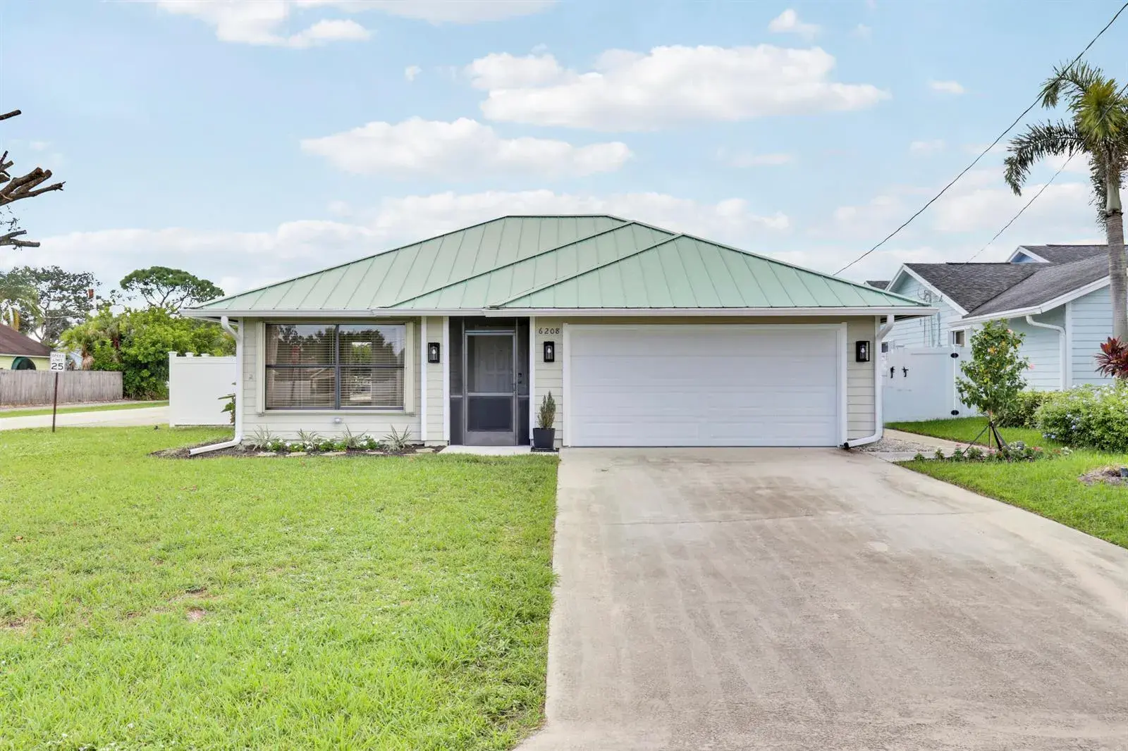 3 bedroom 2 bath Residential for sale at 6208 Michael Street, Jupiter FL 33458