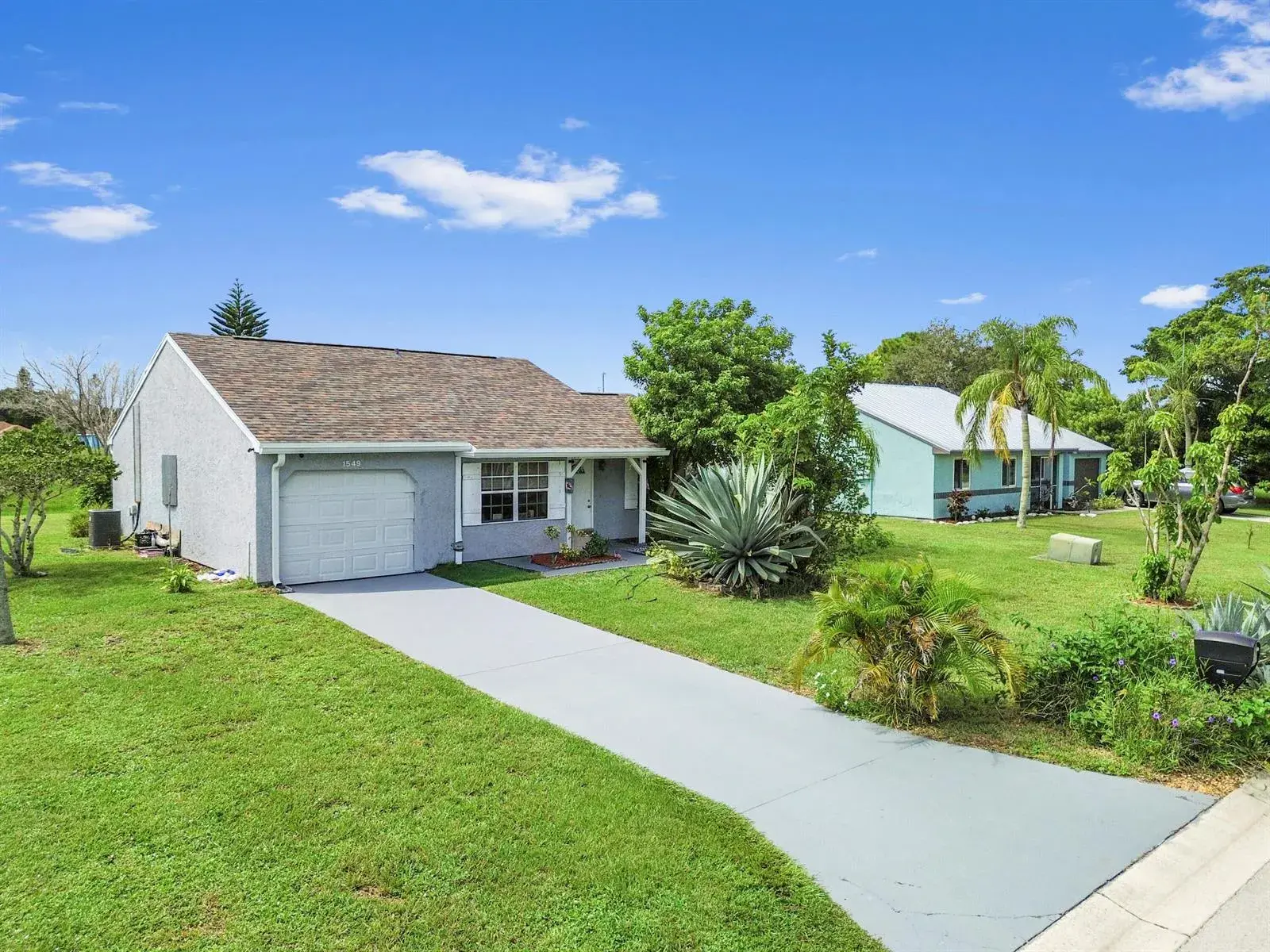 2 bedroom 1 bath Residential for sale at 1549 SE South Balcourt, Port St. Lucie FL 34952