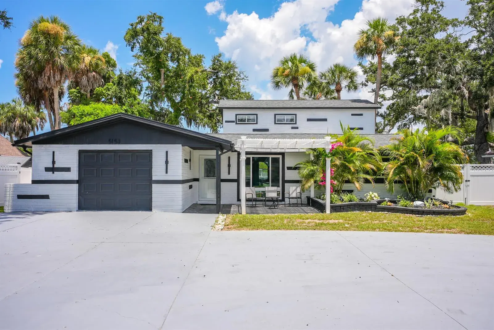 4 bedroom 3 bath Residential for sale at 5153 BAY Boulevard, FL 34668
