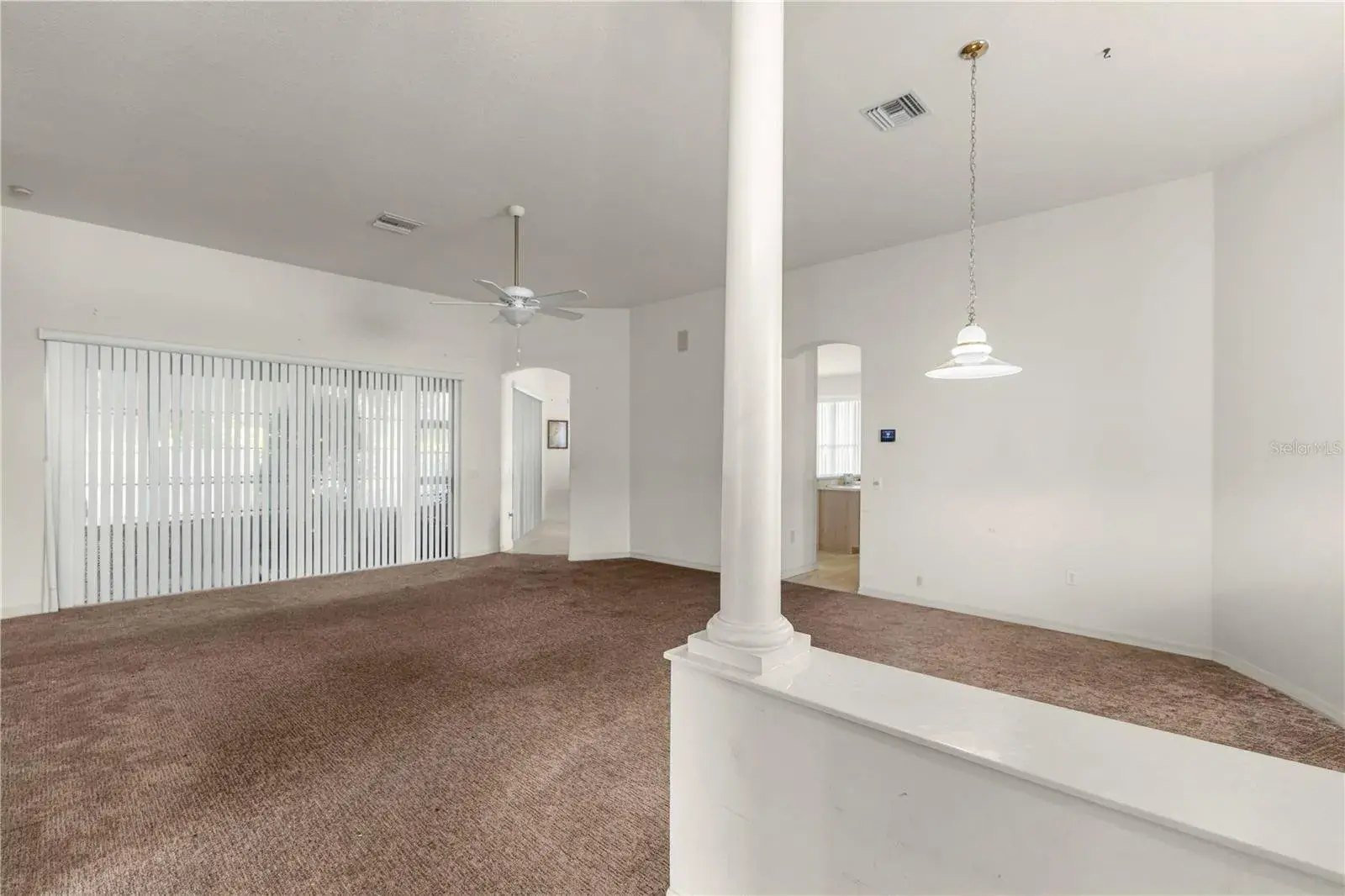 385 W BARCLAY Court, FL 34465