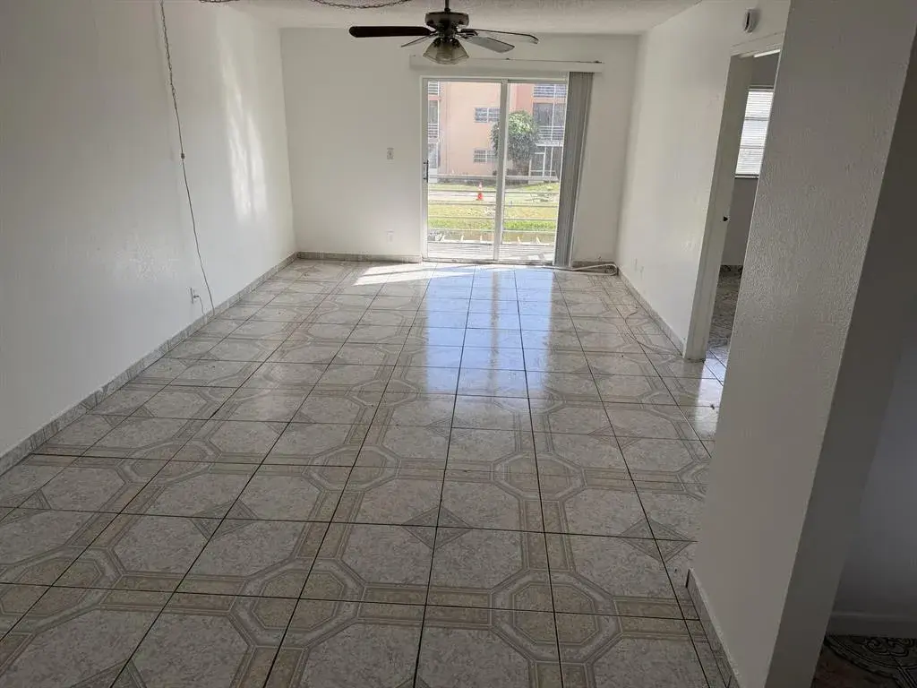 4101 NW 26TH Street # 260, Lauderhill FL 33313