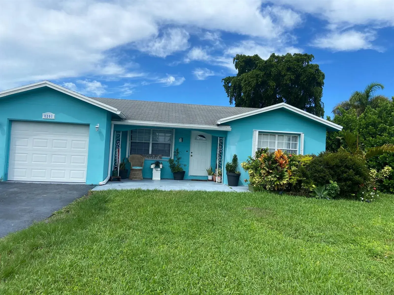 2 bedroom 2 bath Residential for sale at 8201 NW 103RD Avenue, Tamarac FL 33321