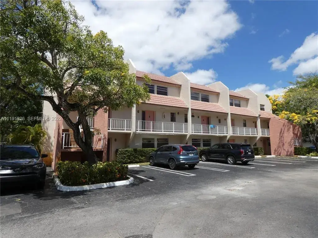 3 bedroom 2 bath Residential for sale at 3750 NW 115TH Way # 1, Coral Springs FL 33065