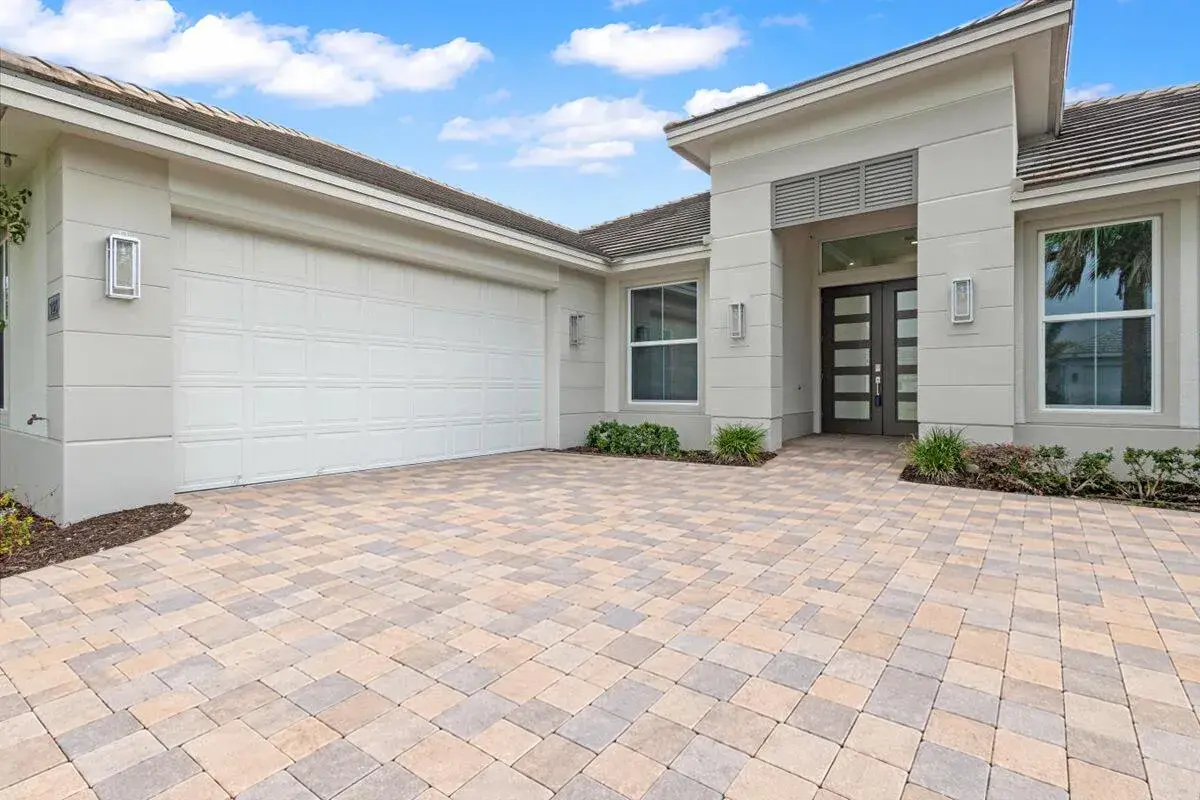 5 bedroom 3 bath Residential for sale at 9323 SW Pinnacle Place, Port St. Lucie FL 34987