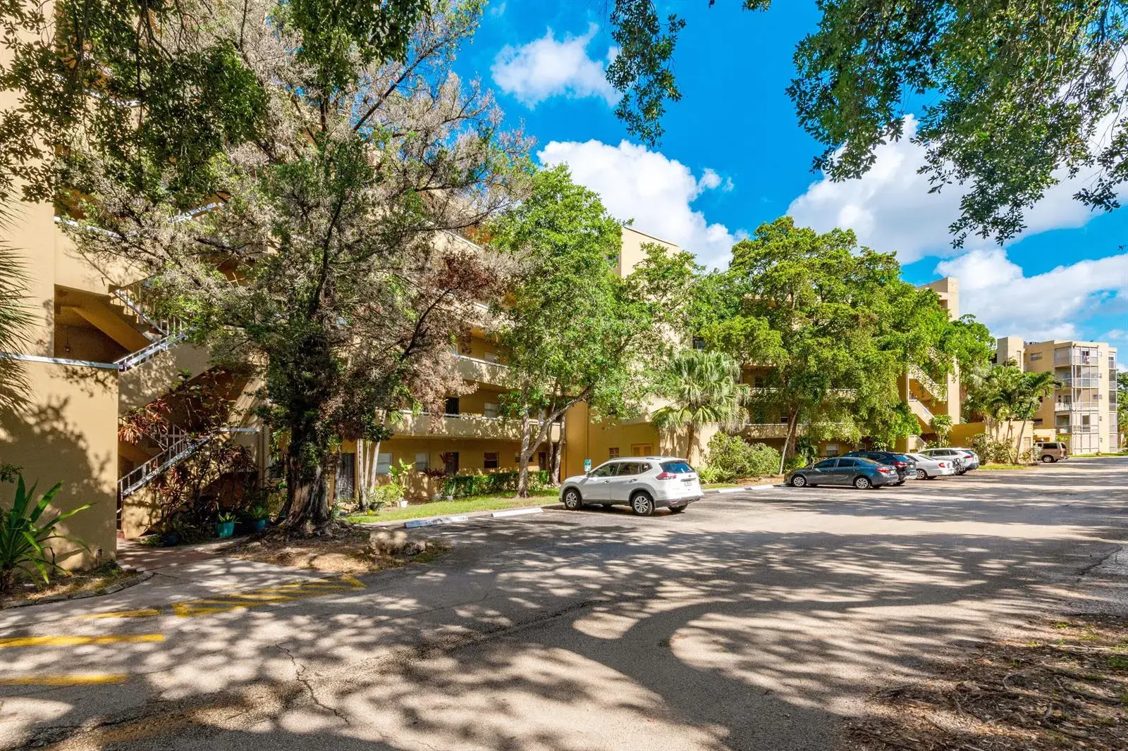 4111 STIRLING Road # 308, Hollywood FL 33021