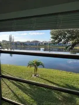 2 bedroom 1 bath Residential for sale at 133 SOMERSET G, West Palm Beach FL 33417