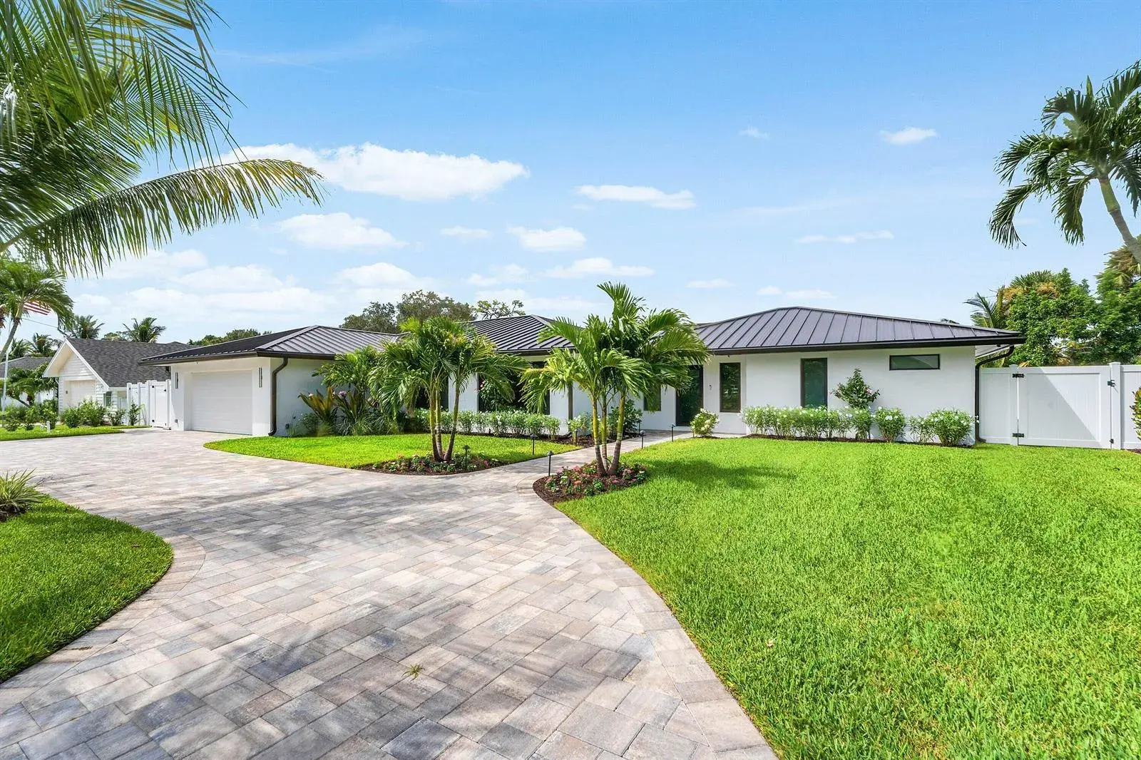 4 bedroom 3 bath Residential for sale at 111 FAIRVIEW W, Tequesta FL 33469
