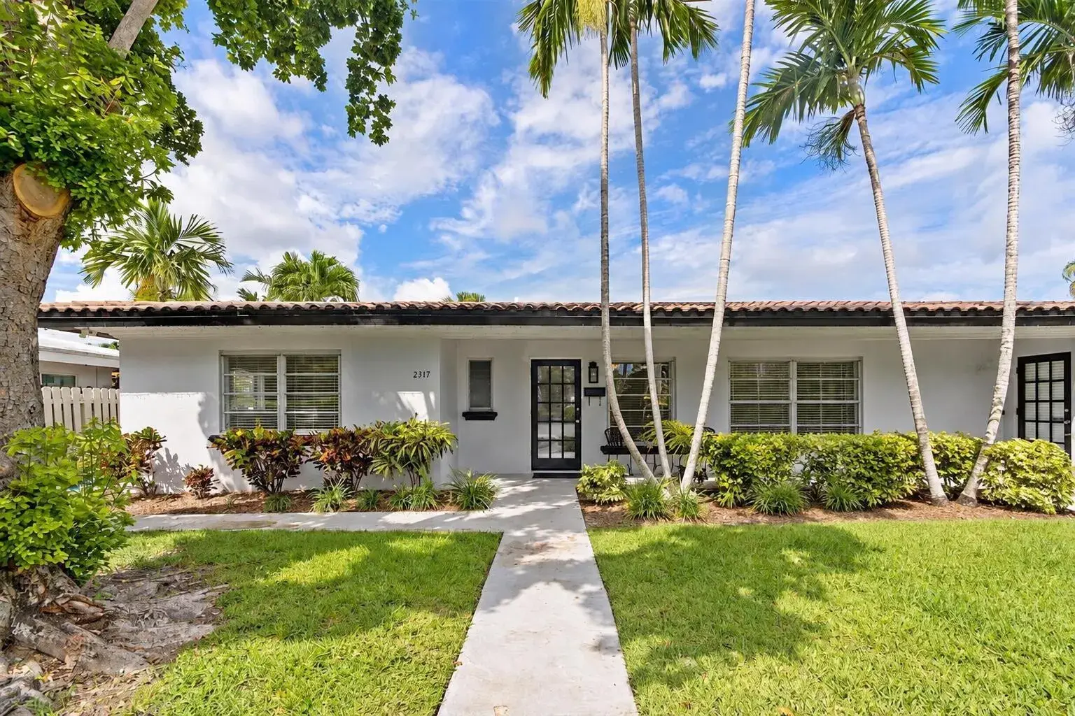 1 bedroom 1 bath Residential Lease for rent at 2317 NE 33RD, Fort Lauderdale FL 33305