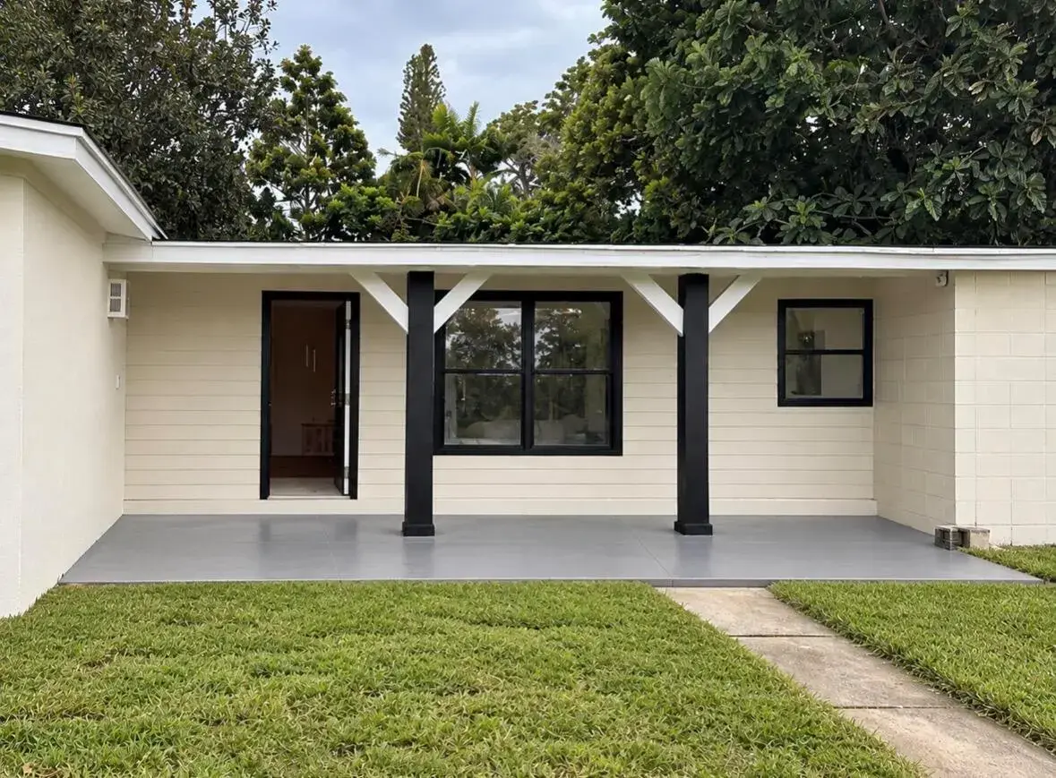 180 SE Serenata Court, Port St. Lucie FL 34983