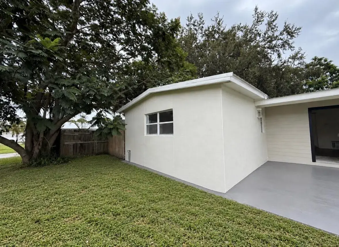 180 SE Serenata Court, Port St. Lucie FL 34983