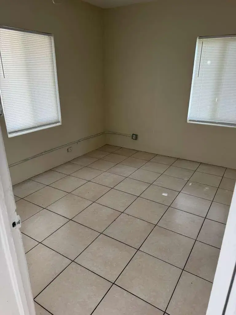 1304 NW 4TH Street, Fort Lauderdale FL 33311