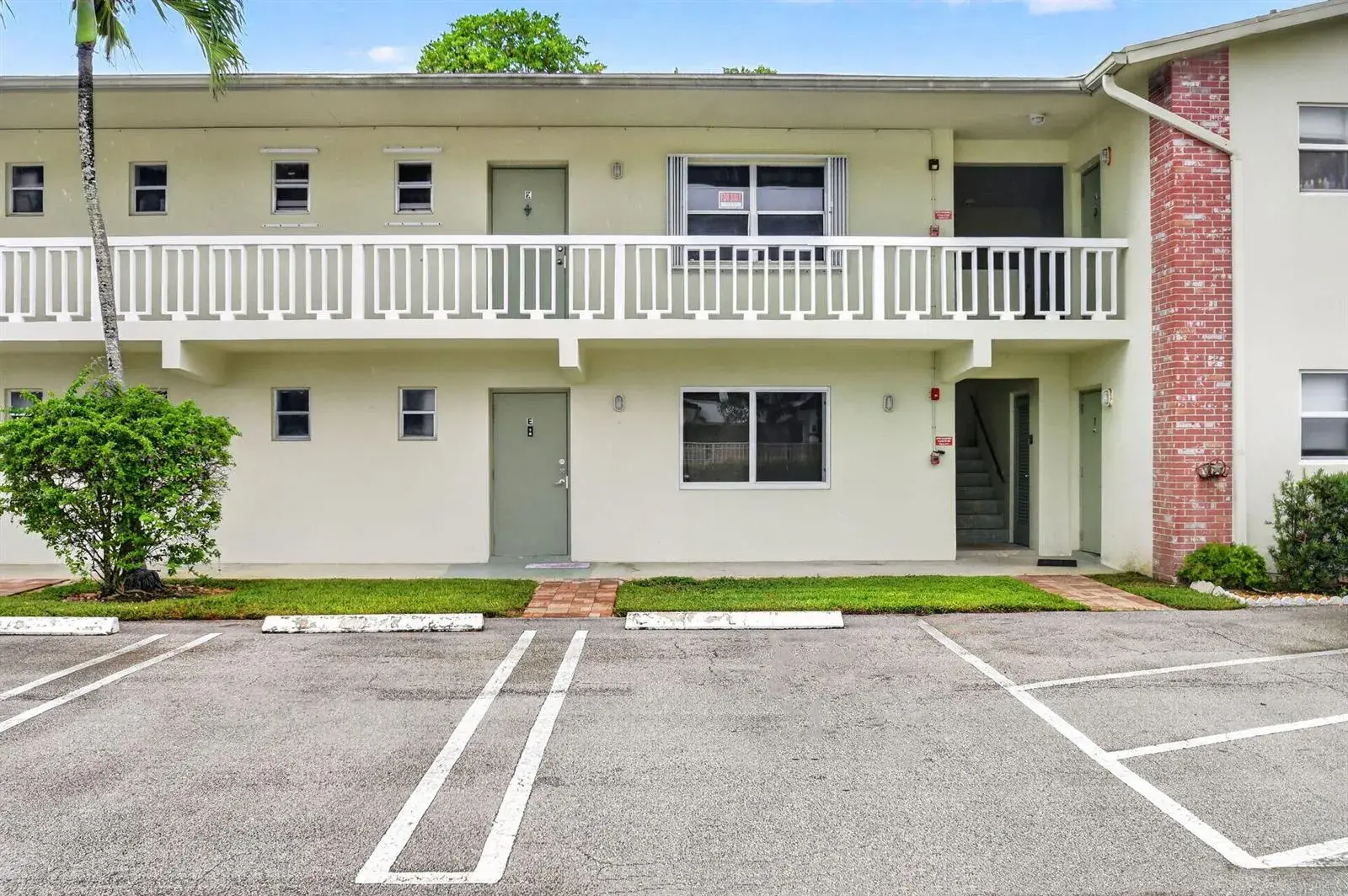 1 bedroom 1 bath Residential for sale at 658 NE 6TH Court E, Boynton Beach FL 33435