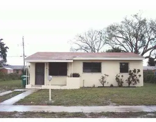3 bedroom 1 bath Residential for sale at 2821 NW 171st Street, Miami Gardens FL 33056
