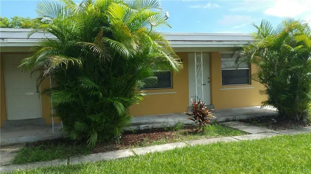 1 bath Residential Lease for rent at 6335 FILLMORE Street # 3, Hollywood FL 33024