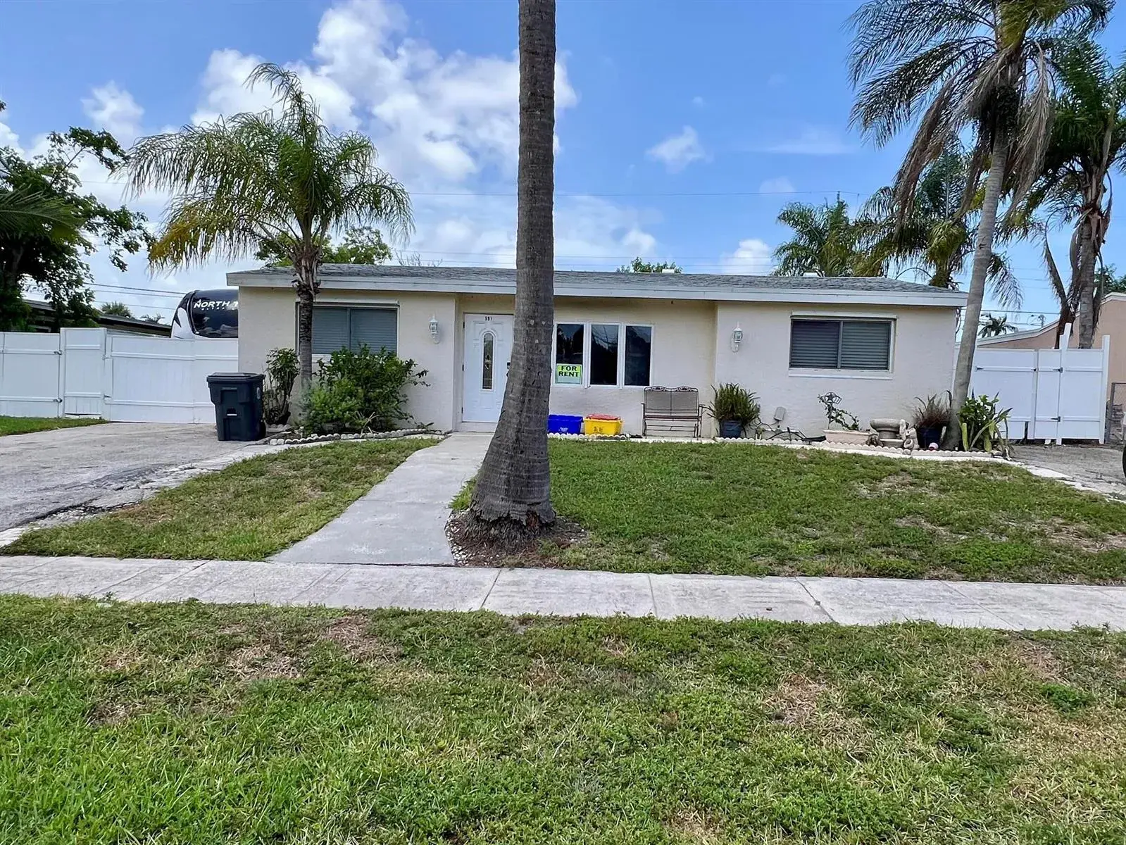 2 bedroom 2 bath Residential for sale at 591 Tallulah Road, Lake Worth FL 33462