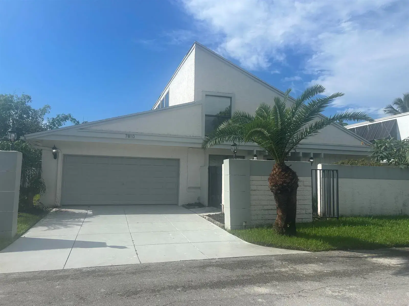 7810 NW 4TH Street, Plantation FL 33324