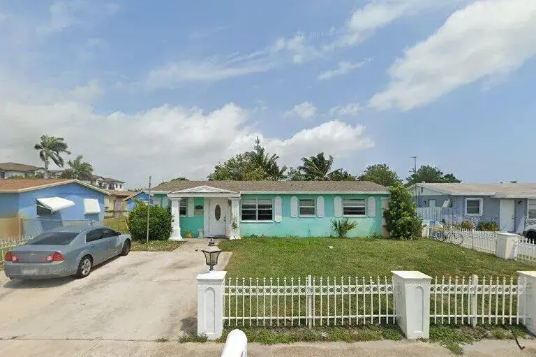 3 bedroom 2 bath Residential for sale at 207 NE 6th Avenue, Boynton Beach FL 33435