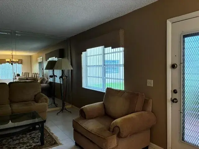 2 bedroom 2 bath Residential for sale at 837 Normandy R, Delray Beach FL 33484
