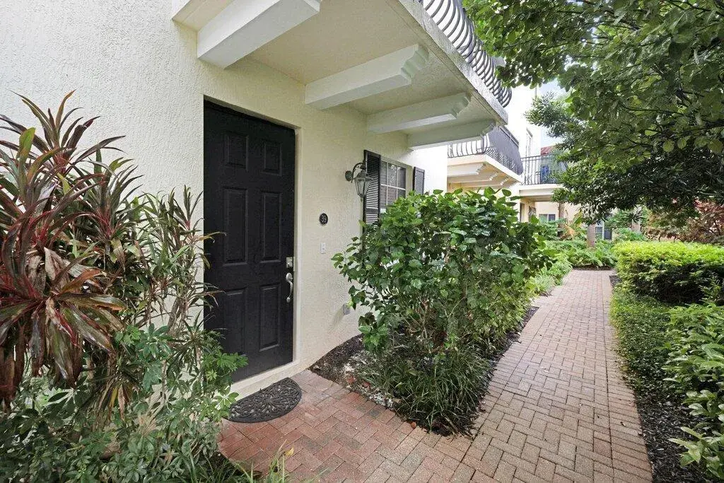 2502 N DIXIE Highway # 39, FL 33460
