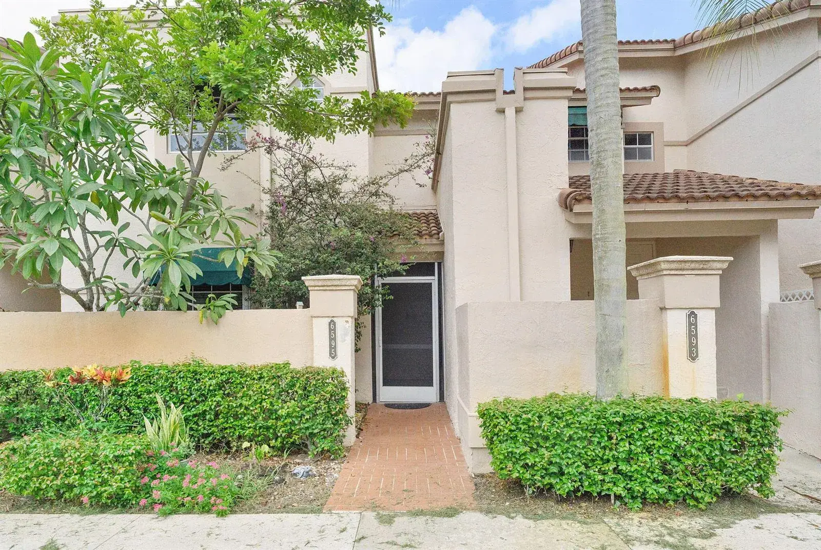 2 bedroom 2 bath Residential for sale at 6595 VIA REGINA, Boca Raton FL 33433
